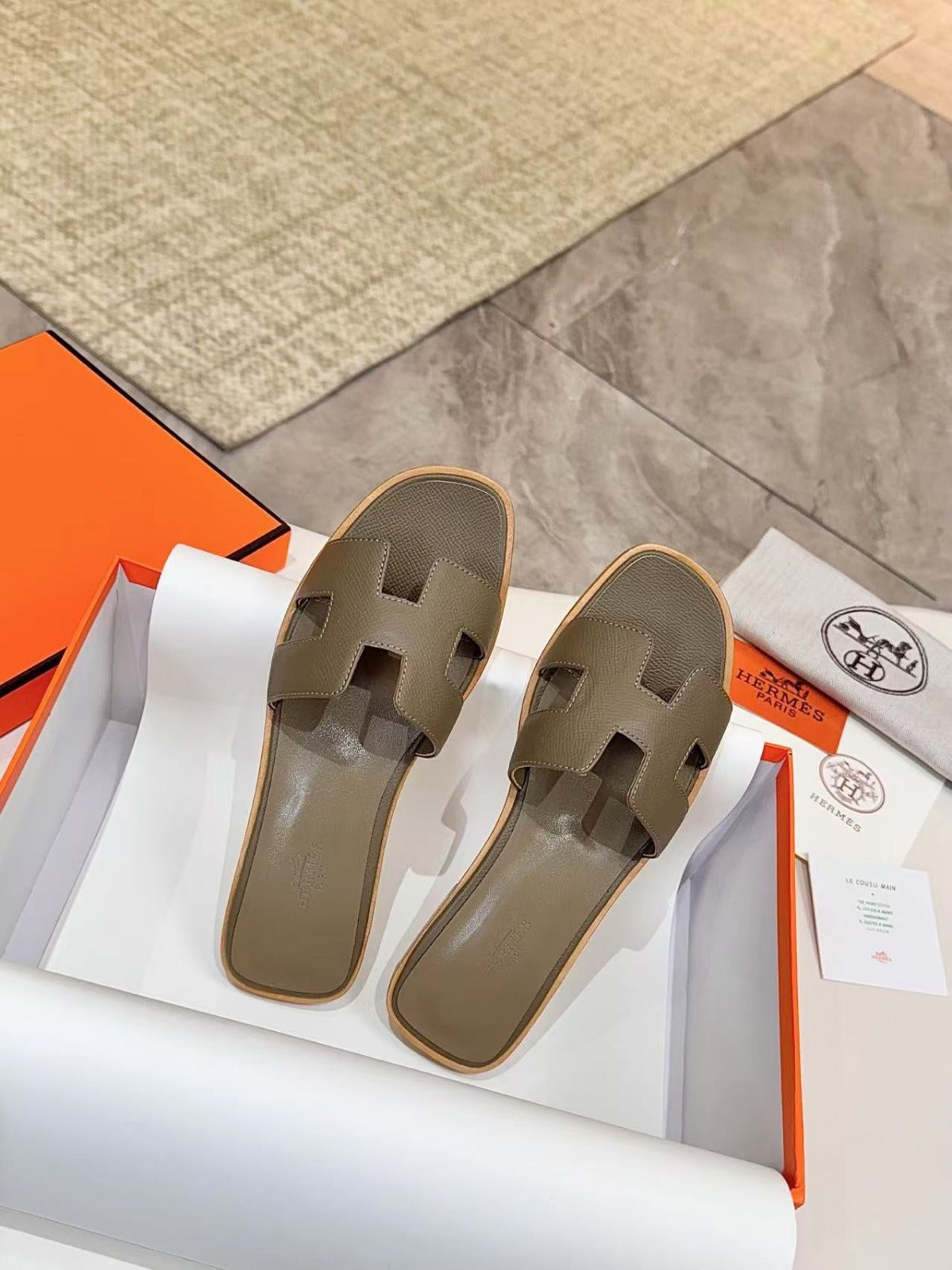 Monaco Sandal - Etoupe